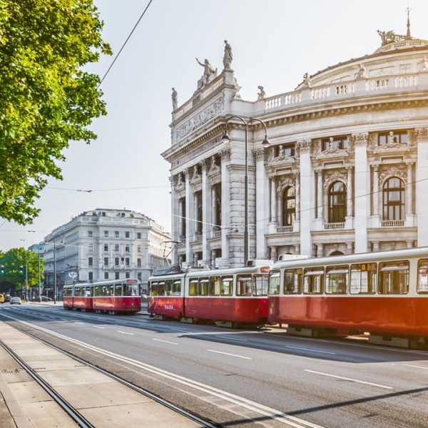 VIENNA + BUDAPEST