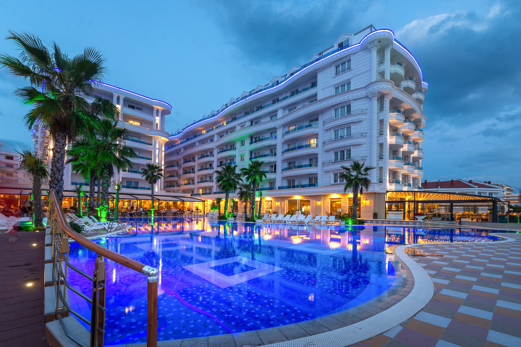 Shën Valentini në Durrës & Tiranë | 3 ditë €104